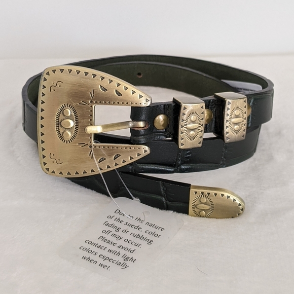 Free People Accessories - Free People Dark Green Leather Emboss Belt S/M NWT